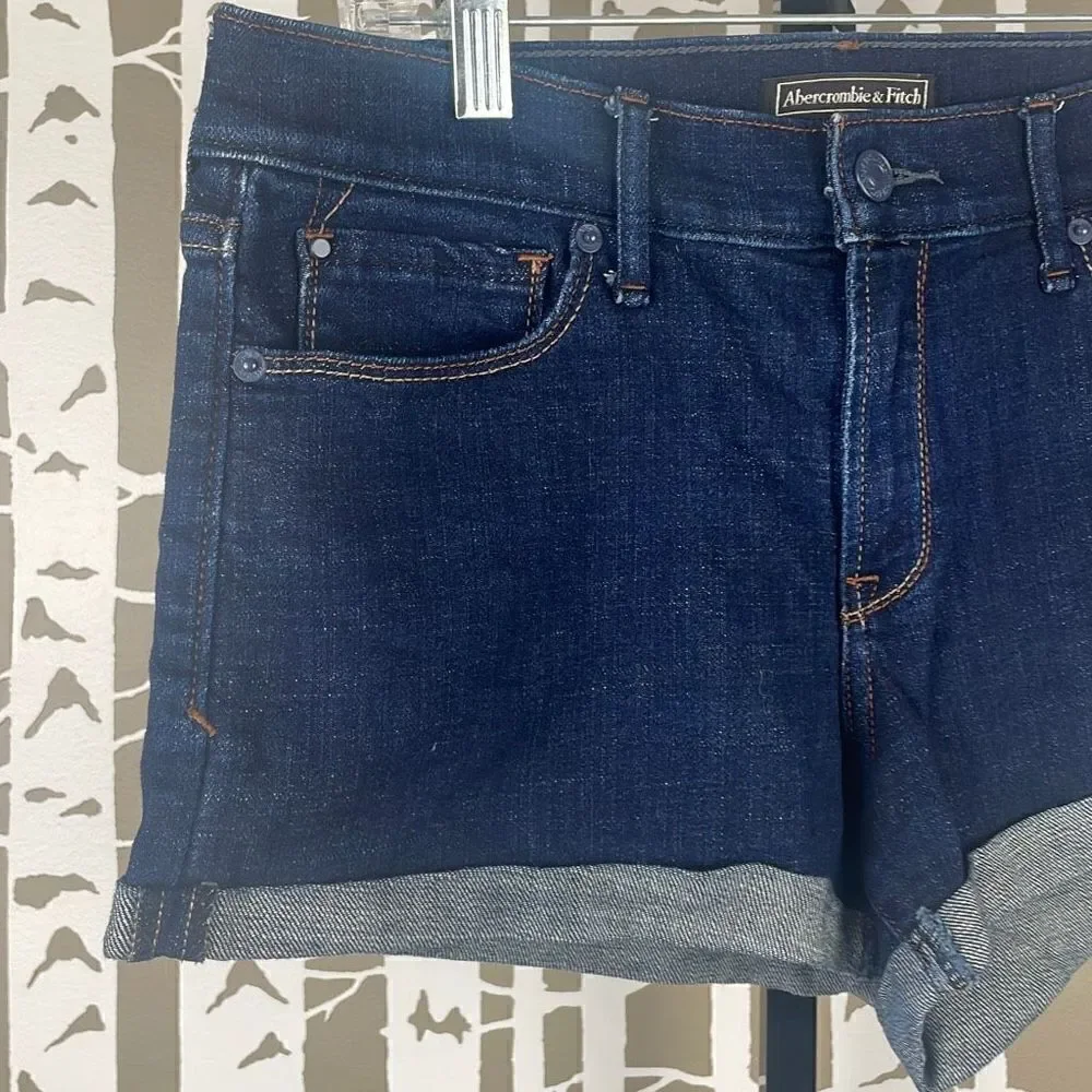 Abercrombie & Fitch Cuffed Hem Jean Shorts 28